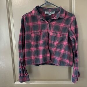 Polly & Esther Red and Black Plaid Button Down Cropped Shirt Size Medium